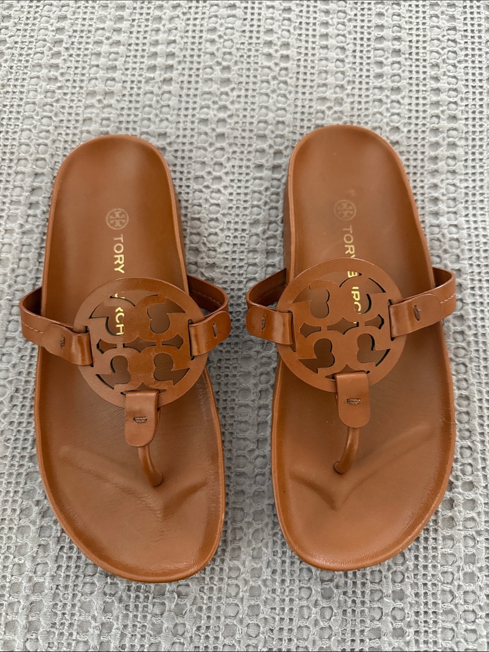 Tory Burch Miller Cloud Thong Sandal - Bourbon Miele Tan Size 6.5